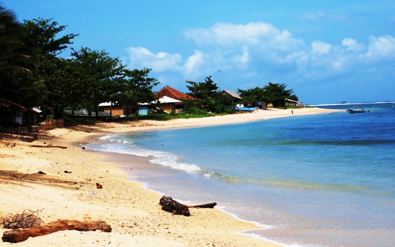 Pantai Ujung Genteng Sukabumi